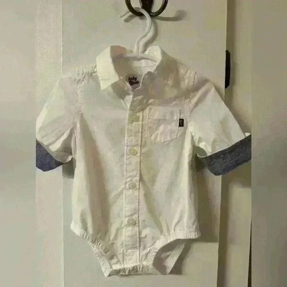 Baby Bgosh white collar button up onesie with cuffed denim sleeve size 3m EUC - Picture 1 of 6